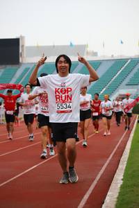 BIB: 5534, 447
                            <button type="button" onclick="openModal(5962268)" class="btn btn-primary btn-sm float-right btn-popup" data-toggle="modal" data-target=".modal-high-quality">
                        <i class="fas fa-shopping-cart"></i> Add to Cart
                    </button>
                                            <button type="button" onclick="isThisMe(5962268, true)" class="btn btn-success btn-sm float-right btn-popup btn-isme hidden" data-toggle="tooltip" data-placement="bottom" title="นี่คือรูปของคุณใช่ไหม คลิกที่นี่เพื่อเอาเข้าอัลบั้ม">
                        <i class="fas fa-plus"></i> Add to album
                    </button>
                    <button type="button" onclick="isThisMe(5962268, false)" class="btn btn-warning btn-sm float-right btn-popup btn-isnotme hidden">
                        <i class="fas fa-ban"></i> Remove from album
                    </button>