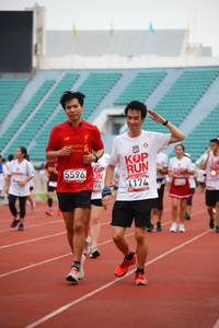 BIB: 1174, 5596
                            <button type="button" onclick="openModal(5971523)" class="btn btn-primary btn-sm float-right btn-popup" data-toggle="modal" data-target=".modal-high-quality">
                        <i class="fas fa-shopping-cart"></i> Add to Cart
                    </button>
                                            <button type="button" onclick="isThisMe(5971523, true)" class="btn btn-success btn-sm float-right btn-popup btn-isme hidden" data-toggle="tooltip" data-placement="bottom" title="นี่คือรูปของคุณใช่ไหม คลิกที่นี่เพื่อเอาเข้าอัลบั้ม">
                        <i class="fas fa-plus"></i> Add to album
                    </button>
                    <button type="button" onclick="isThisMe(5971523, false)" class="btn btn-warning btn-sm float-right btn-popup btn-isnotme hidden">
                        <i class="fas fa-ban"></i> Remove from album
                    </button>