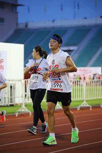 BIB: 879, 1596
                            <button type="button" onclick="openModal(5980286)" class="btn btn-primary btn-sm float-right btn-popup" data-toggle="modal" data-target=".modal-high-quality">
                        <i class="fas fa-shopping-cart"></i> Add to Cart
                    </button>
                                            <button type="button" onclick="isThisMe(5980286, true)" class="btn btn-success btn-sm float-right btn-popup btn-isme hidden" data-toggle="tooltip" data-placement="bottom" title="นี่คือรูปของคุณใช่ไหม คลิกที่นี่เพื่อเอาเข้าอัลบั้ม">
                        <i class="fas fa-plus"></i> Add to album
                    </button>
                    <button type="button" onclick="isThisMe(5980286, false)" class="btn btn-warning btn-sm float-right btn-popup btn-isnotme hidden">
                        <i class="fas fa-ban"></i> Remove from album
                    </button>