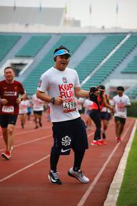 BIB: 4198, 3779
                            <button type="button" onclick="openModal(5952156)" class="btn btn-primary btn-sm float-right btn-popup" data-toggle="modal" data-target=".modal-high-quality">
                        <i class="fas fa-shopping-cart"></i> Add to Cart
                    </button>
                                            <button type="button" onclick="isThisMe(5952156, true)" class="btn btn-success btn-sm float-right btn-popup btn-isme hidden" data-toggle="tooltip" data-placement="bottom" title="นี่คือรูปของคุณใช่ไหม คลิกที่นี่เพื่อเอาเข้าอัลบั้ม">
                        <i class="fas fa-plus"></i> Add to album
                    </button>
                    <button type="button" onclick="isThisMe(5952156, false)" class="btn btn-warning btn-sm float-right btn-popup btn-isnotme hidden">
                        <i class="fas fa-ban"></i> Remove from album
                    </button>