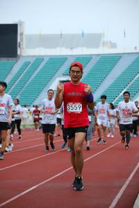 BIB: 3559, 734
                            <button type="button" onclick="openModal(5992874)" class="btn btn-primary btn-sm float-right btn-popup" data-toggle="modal" data-target=".modal-high-quality">
                        <i class="fas fa-shopping-cart"></i> Add to Cart
                    </button>
                                            <button type="button" onclick="isThisMe(5992874, true)" class="btn btn-success btn-sm float-right btn-popup btn-isme hidden" data-toggle="tooltip" data-placement="bottom" title="นี่คือรูปของคุณใช่ไหม คลิกที่นี่เพื่อเอาเข้าอัลบั้ม">
                        <i class="fas fa-plus"></i> Add to album
                    </button>
                    <button type="button" onclick="isThisMe(5992874, false)" class="btn btn-warning btn-sm float-right btn-popup btn-isnotme hidden">
                        <i class="fas fa-ban"></i> Remove from album
                    </button>