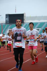 BIB: 2142, 1497
                            <button type="button" onclick="openModal(5972749)" class="btn btn-primary btn-sm float-right btn-popup" data-toggle="modal" data-target=".modal-high-quality">
                        <i class="fas fa-shopping-cart"></i> Add to Cart
                    </button>
                                            <button type="button" onclick="isThisMe(5972749, true)" class="btn btn-success btn-sm float-right btn-popup btn-isme hidden" data-toggle="tooltip" data-placement="bottom" title="นี่คือรูปของคุณใช่ไหม คลิกที่นี่เพื่อเอาเข้าอัลบั้ม">
                        <i class="fas fa-plus"></i> Add to album
                    </button>
                    <button type="button" onclick="isThisMe(5972749, false)" class="btn btn-warning btn-sm float-right btn-popup btn-isnotme hidden">
                        <i class="fas fa-ban"></i> Remove from album
                    </button>