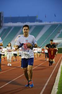 BIB: 201, 7995
                            <button type="button" onclick="openModal(5996990)" class="btn btn-primary btn-sm float-right btn-popup" data-toggle="modal" data-target=".modal-high-quality">
                        <i class="fas fa-shopping-cart"></i> Add to Cart
                    </button>
                                            <button type="button" onclick="isThisMe(5996990, true)" class="btn btn-success btn-sm float-right btn-popup btn-isme hidden" data-toggle="tooltip" data-placement="bottom" title="นี่คือรูปของคุณใช่ไหม คลิกที่นี่เพื่อเอาเข้าอัลบั้ม">
                        <i class="fas fa-plus"></i> Add to album
                    </button>
                    <button type="button" onclick="isThisMe(5996990, false)" class="btn btn-warning btn-sm float-right btn-popup btn-isnotme hidden">
                        <i class="fas fa-ban"></i> Remove from album
                    </button>