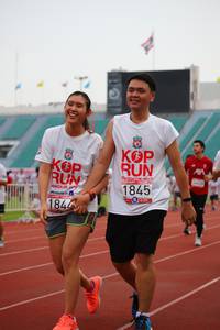 BIB: 9019, 1845, 1844
                            <button type="button" onclick="openModal(5949111)" class="btn btn-primary btn-sm float-right btn-popup" data-toggle="modal" data-target=".modal-high-quality">
                        <i class="fas fa-shopping-cart"></i> Add to Cart
                    </button>
                                            <button type="button" onclick="isThisMe(5949111, true)" class="btn btn-success btn-sm float-right btn-popup btn-isme hidden" data-toggle="tooltip" data-placement="bottom" title="นี่คือรูปของคุณใช่ไหม คลิกที่นี่เพื่อเอาเข้าอัลบั้ม">
                        <i class="fas fa-plus"></i> Add to album
                    </button>
                    <button type="button" onclick="isThisMe(5949111, false)" class="btn btn-warning btn-sm float-right btn-popup btn-isnotme hidden">
                        <i class="fas fa-ban"></i> Remove from album
                    </button>