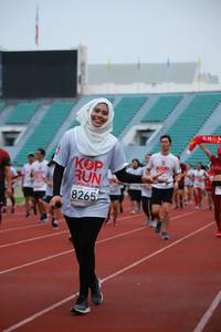 BIB: 8265
                            <button type="button" onclick="openModal(5972909)" class="btn btn-primary btn-sm float-right btn-popup" data-toggle="modal" data-target=".modal-high-quality">
                        <i class="fas fa-shopping-cart"></i> Add to Cart
                    </button>
                                            <button type="button" onclick="isThisMe(5972909, true)" class="btn btn-success btn-sm float-right btn-popup btn-isme hidden" data-toggle="tooltip" data-placement="bottom" title="นี่คือรูปของคุณใช่ไหม คลิกที่นี่เพื่อเอาเข้าอัลบั้ม">
                        <i class="fas fa-plus"></i> Add to album
                    </button>
                    <button type="button" onclick="isThisMe(5972909, false)" class="btn btn-warning btn-sm float-right btn-popup btn-isnotme hidden">
                        <i class="fas fa-ban"></i> Remove from album
                    </button>