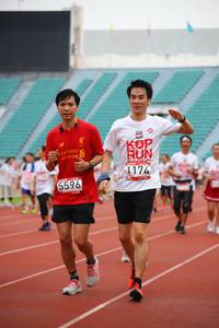 BIB: 1174, 5596
                            <button type="button" onclick="openModal(5971560)" class="btn btn-primary btn-sm float-right btn-popup" data-toggle="modal" data-target=".modal-high-quality">
                        <i class="fas fa-shopping-cart"></i> Add to Cart
                    </button>
                                            <button type="button" onclick="isThisMe(5971560, true)" class="btn btn-success btn-sm float-right btn-popup btn-isme hidden" data-toggle="tooltip" data-placement="bottom" title="นี่คือรูปของคุณใช่ไหม คลิกที่นี่เพื่อเอาเข้าอัลบั้ม">
                        <i class="fas fa-plus"></i> Add to album
                    </button>
                    <button type="button" onclick="isThisMe(5971560, false)" class="btn btn-warning btn-sm float-right btn-popup btn-isnotme hidden">
                        <i class="fas fa-ban"></i> Remove from album
                    </button>