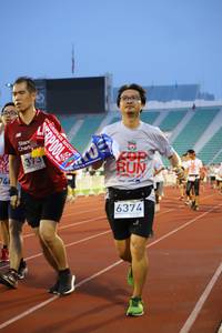 BIB: 6373, 2019, 744, 6374
                            <button type="button" onclick="openModal(5979756)" class="btn btn-primary btn-sm float-right btn-popup" data-toggle="modal" data-target=".modal-high-quality">
                        <i class="fas fa-shopping-cart"></i> Add to Cart
                    </button>
                                            <button type="button" onclick="isThisMe(5979756, true)" class="btn btn-success btn-sm float-right btn-popup btn-isme hidden" data-toggle="tooltip" data-placement="bottom" title="นี่คือรูปของคุณใช่ไหม คลิกที่นี่เพื่อเอาเข้าอัลบั้ม">
                        <i class="fas fa-plus"></i> Add to album
                    </button>
                    <button type="button" onclick="isThisMe(5979756, false)" class="btn btn-warning btn-sm float-right btn-popup btn-isnotme hidden">
                        <i class="fas fa-ban"></i> Remove from album
                    </button>