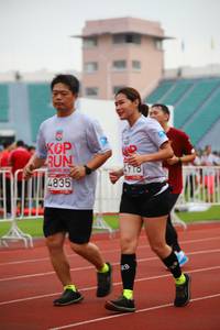 BIB: 4835
                            <button type="button" onclick="openModal(5956453)" class="btn btn-primary btn-sm float-right btn-popup" data-toggle="modal" data-target=".modal-high-quality">
                        <i class="fas fa-shopping-cart"></i> Add to Cart
                    </button>
                                            <button type="button" onclick="isThisMe(5956453, true)" class="btn btn-success btn-sm float-right btn-popup btn-isme hidden" data-toggle="tooltip" data-placement="bottom" title="นี่คือรูปของคุณใช่ไหม คลิกที่นี่เพื่อเอาเข้าอัลบั้ม">
                        <i class="fas fa-plus"></i> Add to album
                    </button>
                    <button type="button" onclick="isThisMe(5956453, false)" class="btn btn-warning btn-sm float-right btn-popup btn-isnotme hidden">
                        <i class="fas fa-ban"></i> Remove from album
                    </button>