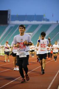 BIB: 5289, 631, 8958
                            <button type="button" onclick="openModal(5978646)" class="btn btn-primary btn-sm float-right btn-popup" data-toggle="modal" data-target=".modal-high-quality">
                        <i class="fas fa-shopping-cart"></i> Add to Cart
                    </button>
                                            <button type="button" onclick="isThisMe(5978646, true)" class="btn btn-success btn-sm float-right btn-popup btn-isme hidden" data-toggle="tooltip" data-placement="bottom" title="นี่คือรูปของคุณใช่ไหม คลิกที่นี่เพื่อเอาเข้าอัลบั้ม">
                        <i class="fas fa-plus"></i> Add to album
                    </button>
                    <button type="button" onclick="isThisMe(5978646, false)" class="btn btn-warning btn-sm float-right btn-popup btn-isnotme hidden">
                        <i class="fas fa-ban"></i> Remove from album
                    </button>