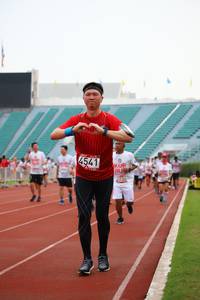 BIB: 4541
                            <button type="button" onclick="openModal(5964113)" class="btn btn-primary btn-sm float-right btn-popup" data-toggle="modal" data-target=".modal-high-quality">
                        <i class="fas fa-shopping-cart"></i> Add to Cart
                    </button>
                                            <button type="button" onclick="isThisMe(5964113, true)" class="btn btn-success btn-sm float-right btn-popup btn-isme hidden" data-toggle="tooltip" data-placement="bottom" title="นี่คือรูปของคุณใช่ไหม คลิกที่นี่เพื่อเอาเข้าอัลบั้ม">
                        <i class="fas fa-plus"></i> Add to album
                    </button>
                    <button type="button" onclick="isThisMe(5964113, false)" class="btn btn-warning btn-sm float-right btn-popup btn-isnotme hidden">
                        <i class="fas fa-ban"></i> Remove from album
                    </button>