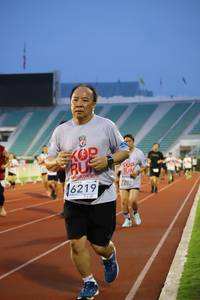 BIB: 7202, 6219
                            <button type="button" onclick="openModal(5978308)" class="btn btn-primary btn-sm float-right btn-popup" data-toggle="modal" data-target=".modal-high-quality">
                        <i class="fas fa-shopping-cart"></i> Add to Cart
                    </button>
                                            <button type="button" onclick="isThisMe(5978308, true)" class="btn btn-success btn-sm float-right btn-popup btn-isme hidden" data-toggle="tooltip" data-placement="bottom" title="นี่คือรูปของคุณใช่ไหม คลิกที่นี่เพื่อเอาเข้าอัลบั้ม">
                        <i class="fas fa-plus"></i> Add to album
                    </button>
                    <button type="button" onclick="isThisMe(5978308, false)" class="btn btn-warning btn-sm float-right btn-popup btn-isnotme hidden">
                        <i class="fas fa-ban"></i> Remove from album
                    </button>