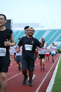 BIB: 6230, 7007, 750
                            <button type="button" onclick="openModal(5982920)" class="btn btn-primary btn-sm float-right btn-popup" data-toggle="modal" data-target=".modal-high-quality">
                        <i class="fas fa-shopping-cart"></i> Add to Cart
                    </button>
                                            <button type="button" onclick="isThisMe(5982920, true)" class="btn btn-success btn-sm float-right btn-popup btn-isme hidden" data-toggle="tooltip" data-placement="bottom" title="นี่คือรูปของคุณใช่ไหม คลิกที่นี่เพื่อเอาเข้าอัลบั้ม">
                        <i class="fas fa-plus"></i> Add to album
                    </button>
                    <button type="button" onclick="isThisMe(5982920, false)" class="btn btn-warning btn-sm float-right btn-popup btn-isnotme hidden">
                        <i class="fas fa-ban"></i> Remove from album
                    </button>