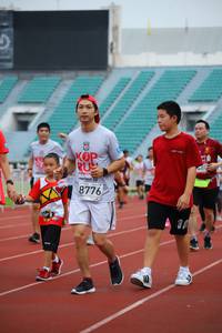 BIB: 480, 8776
                            <button type="button" onclick="openModal(5975554)" class="btn btn-primary btn-sm float-right btn-popup" data-toggle="modal" data-target=".modal-high-quality">
                        <i class="fas fa-shopping-cart"></i> Add to Cart
                    </button>
                                            <button type="button" onclick="isThisMe(5975554, true)" class="btn btn-success btn-sm float-right btn-popup btn-isme hidden" data-toggle="tooltip" data-placement="bottom" title="นี่คือรูปของคุณใช่ไหม คลิกที่นี่เพื่อเอาเข้าอัลบั้ม">
                        <i class="fas fa-plus"></i> Add to album
                    </button>
                    <button type="button" onclick="isThisMe(5975554, false)" class="btn btn-warning btn-sm float-right btn-popup btn-isnotme hidden">
                        <i class="fas fa-ban"></i> Remove from album
                    </button>