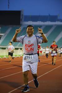 BIB: 201, 8791
                            <button type="button" onclick="openModal(5996793)" class="btn btn-primary btn-sm float-right btn-popup" data-toggle="modal" data-target=".modal-high-quality">
                        <i class="fas fa-shopping-cart"></i> Add to Cart
                    </button>
                                            <button type="button" onclick="isThisMe(5996793, true)" class="btn btn-success btn-sm float-right btn-popup btn-isme hidden" data-toggle="tooltip" data-placement="bottom" title="นี่คือรูปของคุณใช่ไหม คลิกที่นี่เพื่อเอาเข้าอัลบั้ม">
                        <i class="fas fa-plus"></i> Add to album
                    </button>
                    <button type="button" onclick="isThisMe(5996793, false)" class="btn btn-warning btn-sm float-right btn-popup btn-isnotme hidden">
                        <i class="fas fa-ban"></i> Remove from album
                    </button>