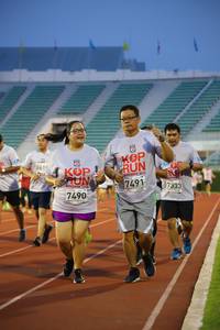 BIB: 8619, 7490, 201, 7491, 7333
                            <button type="button" onclick="openModal(5978242)" class="btn btn-primary btn-sm float-right btn-popup" data-toggle="modal" data-target=".modal-high-quality">
                        <i class="fas fa-shopping-cart"></i> Add to Cart
                    </button>
                                            <button type="button" onclick="isThisMe(5978242, true)" class="btn btn-success btn-sm float-right btn-popup btn-isme hidden" data-toggle="tooltip" data-placement="bottom" title="นี่คือรูปของคุณใช่ไหม คลิกที่นี่เพื่อเอาเข้าอัลบั้ม">
                        <i class="fas fa-plus"></i> Add to album
                    </button>
                    <button type="button" onclick="isThisMe(5978242, false)" class="btn btn-warning btn-sm float-right btn-popup btn-isnotme hidden">
                        <i class="fas fa-ban"></i> Remove from album
                    </button>