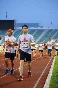 BIB: 8239, 14995, 
                            <button type="button" onclick="openModal(5980155)" class="btn btn-primary btn-sm float-right btn-popup" data-toggle="modal" data-target=".modal-high-quality">
                        <i class="fas fa-shopping-cart"></i> Add to Cart
                    </button>
                                            <button type="button" onclick="isThisMe(5980155, true)" class="btn btn-success btn-sm float-right btn-popup btn-isme hidden" data-toggle="tooltip" data-placement="bottom" title="นี่คือรูปของคุณใช่ไหม คลิกที่นี่เพื่อเอาเข้าอัลบั้ม">
                        <i class="fas fa-plus"></i> Add to album
                    </button>
                    <button type="button" onclick="isThisMe(5980155, false)" class="btn btn-warning btn-sm float-right btn-popup btn-isnotme hidden">
                        <i class="fas fa-ban"></i> Remove from album
                    </button>