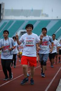 BIB: 4805, 9041, 6073
                            <button type="button" onclick="openModal(5984284)" class="btn btn-primary btn-sm float-right btn-popup" data-toggle="modal" data-target=".modal-high-quality">
                        <i class="fas fa-shopping-cart"></i> Add to Cart
                    </button>
                                            <button type="button" onclick="isThisMe(5984284, true)" class="btn btn-success btn-sm float-right btn-popup btn-isme hidden" data-toggle="tooltip" data-placement="bottom" title="นี่คือรูปของคุณใช่ไหม คลิกที่นี่เพื่อเอาเข้าอัลบั้ม">
                        <i class="fas fa-plus"></i> Add to album
                    </button>
                    <button type="button" onclick="isThisMe(5984284, false)" class="btn btn-warning btn-sm float-right btn-popup btn-isnotme hidden">
                        <i class="fas fa-ban"></i> Remove from album
                    </button>