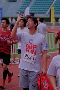 BIB: 9041
                            <button type="button" onclick="openModal(6055694)" class="btn btn-primary btn-sm float-right btn-popup" data-toggle="modal" data-target=".modal-high-quality">
                        <i class="fas fa-shopping-cart"></i> Add to Cart
                    </button>
                                            <button type="button" onclick="isThisMe(6055694, true)" class="btn btn-success btn-sm float-right btn-popup btn-isme hidden" data-toggle="tooltip" data-placement="bottom" title="นี่คือรูปของคุณใช่ไหม คลิกที่นี่เพื่อเอาเข้าอัลบั้ม">
                        <i class="fas fa-plus"></i> Add to album
                    </button>
                    <button type="button" onclick="isThisMe(6055694, false)" class="btn btn-warning btn-sm float-right btn-popup btn-isnotme hidden">
                        <i class="fas fa-ban"></i> Remove from album
                    </button>