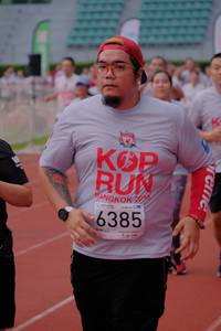 BIB: 6385
                            <button type="button" onclick="openModal(6056113)" class="btn btn-primary btn-sm float-right btn-popup" data-toggle="modal" data-target=".modal-high-quality">
                        <i class="fas fa-shopping-cart"></i> Add to Cart
                    </button>
                                            <button type="button" onclick="isThisMe(6056113, true)" class="btn btn-success btn-sm float-right btn-popup btn-isme hidden" data-toggle="tooltip" data-placement="bottom" title="นี่คือรูปของคุณใช่ไหม คลิกที่นี่เพื่อเอาเข้าอัลบั้ม">
                        <i class="fas fa-plus"></i> Add to album
                    </button>
                    <button type="button" onclick="isThisMe(6056113, false)" class="btn btn-warning btn-sm float-right btn-popup btn-isnotme hidden">
                        <i class="fas fa-ban"></i> Remove from album
                    </button>