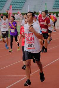 BIB: 329, 4705, 2019, 1881
                            <button type="button" onclick="openModal(6059175)" class="btn btn-primary btn-sm float-right btn-popup" data-toggle="modal" data-target=".modal-high-quality">
                        <i class="fas fa-shopping-cart"></i> Add to Cart
                    </button>
                                            <button type="button" onclick="isThisMe(6059175, true)" class="btn btn-success btn-sm float-right btn-popup btn-isme hidden" data-toggle="tooltip" data-placement="bottom" title="นี่คือรูปของคุณใช่ไหม คลิกที่นี่เพื่อเอาเข้าอัลบั้ม">
                        <i class="fas fa-plus"></i> Add to album
                    </button>
                    <button type="button" onclick="isThisMe(6059175, false)" class="btn btn-warning btn-sm float-right btn-popup btn-isnotme hidden">
                        <i class="fas fa-ban"></i> Remove from album
                    </button>