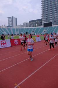 BIB: 077
                            <button type="button" onclick="openModal(6052839)" class="btn btn-primary btn-sm float-right btn-popup" data-toggle="modal" data-target=".modal-high-quality">
                        <i class="fas fa-shopping-cart"></i> Add to Cart
                    </button>
                                            <button type="button" onclick="isThisMe(6052839, true)" class="btn btn-success btn-sm float-right btn-popup btn-isme hidden" data-toggle="tooltip" data-placement="bottom" title="นี่คือรูปของคุณใช่ไหม คลิกที่นี่เพื่อเอาเข้าอัลบั้ม">
                        <i class="fas fa-plus"></i> Add to album
                    </button>
                    <button type="button" onclick="isThisMe(6052839, false)" class="btn btn-warning btn-sm float-right btn-popup btn-isnotme hidden">
                        <i class="fas fa-ban"></i> Remove from album
                    </button>