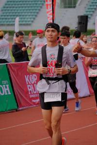 BIB: 240, 
                            <button type="button" onclick="openModal(6059508)" class="btn btn-primary btn-sm float-right btn-popup" data-toggle="modal" data-target=".modal-high-quality">
                        <i class="fas fa-shopping-cart"></i> Add to Cart
                    </button>
                                            <button type="button" onclick="isThisMe(6059508, true)" class="btn btn-success btn-sm float-right btn-popup btn-isme hidden" data-toggle="tooltip" data-placement="bottom" title="นี่คือรูปของคุณใช่ไหม คลิกที่นี่เพื่อเอาเข้าอัลบั้ม">
                        <i class="fas fa-plus"></i> Add to album
                    </button>
                    <button type="button" onclick="isThisMe(6059508, false)" class="btn btn-warning btn-sm float-right btn-popup btn-isnotme hidden">
                        <i class="fas fa-ban"></i> Remove from album
                    </button>