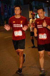 BIB: 350, 1293, 4279
                            <button type="button" onclick="openModal(5996877)" class="btn btn-primary btn-sm float-right btn-popup" data-toggle="modal" data-target=".modal-high-quality">
                        <i class="fas fa-shopping-cart"></i> Add to Cart
                    </button>
                                            <button type="button" onclick="isThisMe(5996877, true)" class="btn btn-success btn-sm float-right btn-popup btn-isme hidden" data-toggle="tooltip" data-placement="bottom" title="นี่คือรูปของคุณใช่ไหม คลิกที่นี่เพื่อเอาเข้าอัลบั้ม">
                        <i class="fas fa-plus"></i> Add to album
                    </button>
                    <button type="button" onclick="isThisMe(5996877, false)" class="btn btn-warning btn-sm float-right btn-popup btn-isnotme hidden">
                        <i class="fas fa-ban"></i> Remove from album
                    </button>