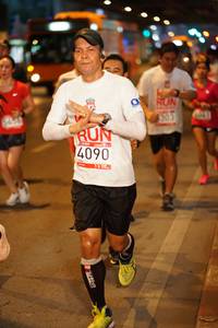 BIB: 303, 4090
                            <button type="button" onclick="openModal(5997429)" class="btn btn-primary btn-sm float-right btn-popup" data-toggle="modal" data-target=".modal-high-quality">
                        <i class="fas fa-shopping-cart"></i> Add to Cart
                    </button>
                                            <button type="button" onclick="isThisMe(5997429, true)" class="btn btn-success btn-sm float-right btn-popup btn-isme hidden" data-toggle="tooltip" data-placement="bottom" title="นี่คือรูปของคุณใช่ไหม คลิกที่นี่เพื่อเอาเข้าอัลบั้ม">
                        <i class="fas fa-plus"></i> Add to album
                    </button>
                    <button type="button" onclick="isThisMe(5997429, false)" class="btn btn-warning btn-sm float-right btn-popup btn-isnotme hidden">
                        <i class="fas fa-ban"></i> Remove from album
                    </button>