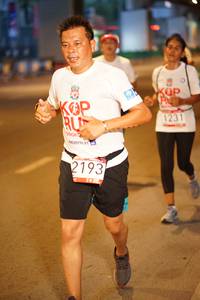 BIB: 1231, 2193
                            <button type="button" onclick="openModal(5998932)" class="btn btn-primary btn-sm float-right btn-popup" data-toggle="modal" data-target=".modal-high-quality">
                        <i class="fas fa-shopping-cart"></i> Add to Cart
                    </button>
                                            <button type="button" onclick="isThisMe(5998932, true)" class="btn btn-success btn-sm float-right btn-popup btn-isme hidden" data-toggle="tooltip" data-placement="bottom" title="นี่คือรูปของคุณใช่ไหม คลิกที่นี่เพื่อเอาเข้าอัลบั้ม">
                        <i class="fas fa-plus"></i> Add to album
                    </button>
                    <button type="button" onclick="isThisMe(5998932, false)" class="btn btn-warning btn-sm float-right btn-popup btn-isnotme hidden">
                        <i class="fas fa-ban"></i> Remove from album
                    </button>