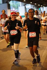 BIB: 3352, 1541
                            <button type="button" onclick="openModal(6011818)" class="btn btn-primary btn-sm float-right btn-popup" data-toggle="modal" data-target=".modal-high-quality">
                        <i class="fas fa-shopping-cart"></i> Add to Cart
                    </button>
                                            <button type="button" onclick="isThisMe(6011818, true)" class="btn btn-success btn-sm float-right btn-popup btn-isme hidden" data-toggle="tooltip" data-placement="bottom" title="นี่คือรูปของคุณใช่ไหม คลิกที่นี่เพื่อเอาเข้าอัลบั้ม">
                        <i class="fas fa-plus"></i> Add to album
                    </button>
                    <button type="button" onclick="isThisMe(6011818, false)" class="btn btn-warning btn-sm float-right btn-popup btn-isnotme hidden">
                        <i class="fas fa-ban"></i> Remove from album
                    </button>