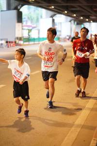 BIB: 746, 3825, 823
                            <button type="button" onclick="openModal(6013947)" class="btn btn-primary btn-sm float-right btn-popup" data-toggle="modal" data-target=".modal-high-quality">
                        <i class="fas fa-shopping-cart"></i> Add to Cart
                    </button>
                                            <button type="button" onclick="isThisMe(6013947, true)" class="btn btn-success btn-sm float-right btn-popup btn-isme hidden" data-toggle="tooltip" data-placement="bottom" title="นี่คือรูปของคุณใช่ไหม คลิกที่นี่เพื่อเอาเข้าอัลบั้ม">
                        <i class="fas fa-plus"></i> Add to album
                    </button>
                    <button type="button" onclick="isThisMe(6013947, false)" class="btn btn-warning btn-sm float-right btn-popup btn-isnotme hidden">
                        <i class="fas fa-ban"></i> Remove from album
                    </button>