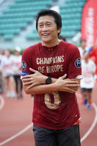 BIB: 
                            <button type="button" onclick="openModal(6018300)" class="btn btn-primary btn-sm float-right btn-popup" data-toggle="modal" data-target=".modal-high-quality">
                        <i class="fas fa-shopping-cart"></i> Add to Cart
                    </button>
                                            <button type="button" onclick="isThisMe(6018300, true)" class="btn btn-success btn-sm float-right btn-popup btn-isme hidden" data-toggle="tooltip" data-placement="bottom" title="นี่คือรูปของคุณใช่ไหม คลิกที่นี่เพื่อเอาเข้าอัลบั้ม">
                        <i class="fas fa-plus"></i> Add to album
                    </button>
                    <button type="button" onclick="isThisMe(6018300, false)" class="btn btn-warning btn-sm float-right btn-popup btn-isnotme hidden">
                        <i class="fas fa-ban"></i> Remove from album
                    </button>