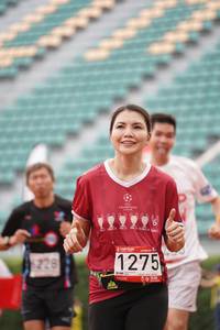 BIB: 1275, 228
                            <button type="button" onclick="openModal(6025220)" class="btn btn-primary btn-sm float-right btn-popup" data-toggle="modal" data-target=".modal-high-quality">
                        <i class="fas fa-shopping-cart"></i> Add to Cart
                    </button>
                                            <button type="button" onclick="isThisMe(6025220, true)" class="btn btn-success btn-sm float-right btn-popup btn-isme hidden" data-toggle="tooltip" data-placement="bottom" title="นี่คือรูปของคุณใช่ไหม คลิกที่นี่เพื่อเอาเข้าอัลบั้ม">
                        <i class="fas fa-plus"></i> Add to album
                    </button>
                    <button type="button" onclick="isThisMe(6025220, false)" class="btn btn-warning btn-sm float-right btn-popup btn-isnotme hidden">
                        <i class="fas fa-ban"></i> Remove from album
                    </button>