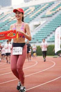 BIB: 7054
                            <button type="button" onclick="openModal(6023002)" class="btn btn-primary btn-sm float-right btn-popup" data-toggle="modal" data-target=".modal-high-quality">
                        <i class="fas fa-shopping-cart"></i> Add to Cart
                    </button>
                                            <button type="button" onclick="isThisMe(6023002, true)" class="btn btn-success btn-sm float-right btn-popup btn-isme hidden" data-toggle="tooltip" data-placement="bottom" title="นี่คือรูปของคุณใช่ไหม คลิกที่นี่เพื่อเอาเข้าอัลบั้ม">
                        <i class="fas fa-plus"></i> Add to album
                    </button>
                    <button type="button" onclick="isThisMe(6023002, false)" class="btn btn-warning btn-sm float-right btn-popup btn-isnotme hidden">
                        <i class="fas fa-ban"></i> Remove from album
                    </button>