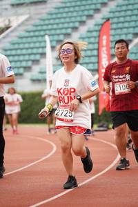 BIB: 2100, 2725
                            <button type="button" onclick="openModal(6025583)" class="btn btn-primary btn-sm float-right btn-popup" data-toggle="modal" data-target=".modal-high-quality">
                        <i class="fas fa-shopping-cart"></i> Add to Cart
                    </button>
                                            <button type="button" onclick="isThisMe(6025583, true)" class="btn btn-success btn-sm float-right btn-popup btn-isme hidden" data-toggle="tooltip" data-placement="bottom" title="นี่คือรูปของคุณใช่ไหม คลิกที่นี่เพื่อเอาเข้าอัลบั้ม">
                        <i class="fas fa-plus"></i> Add to album
                    </button>
                    <button type="button" onclick="isThisMe(6025583, false)" class="btn btn-warning btn-sm float-right btn-popup btn-isnotme hidden">
                        <i class="fas fa-ban"></i> Remove from album
                    </button>