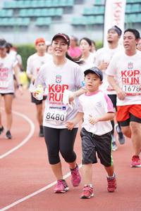 BIB: 1678, 8480
                            <button type="button" onclick="openModal(6019817)" class="btn btn-primary btn-sm float-right btn-popup" data-toggle="modal" data-target=".modal-high-quality">
                        <i class="fas fa-shopping-cart"></i> Add to Cart
                    </button>
                                            <button type="button" onclick="isThisMe(6019817, true)" class="btn btn-success btn-sm float-right btn-popup btn-isme hidden" data-toggle="tooltip" data-placement="bottom" title="นี่คือรูปของคุณใช่ไหม คลิกที่นี่เพื่อเอาเข้าอัลบั้ม">
                        <i class="fas fa-plus"></i> Add to album
                    </button>
                    <button type="button" onclick="isThisMe(6019817, false)" class="btn btn-warning btn-sm float-right btn-popup btn-isnotme hidden">
                        <i class="fas fa-ban"></i> Remove from album
                    </button>