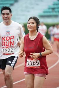 BIB: 1222, 1165
                            <button type="button" onclick="openModal(6019908)" class="btn btn-primary btn-sm float-right btn-popup" data-toggle="modal" data-target=".modal-high-quality">
                        <i class="fas fa-shopping-cart"></i> Add to Cart
                    </button>
                                            <button type="button" onclick="isThisMe(6019908, true)" class="btn btn-success btn-sm float-right btn-popup btn-isme hidden" data-toggle="tooltip" data-placement="bottom" title="นี่คือรูปของคุณใช่ไหม คลิกที่นี่เพื่อเอาเข้าอัลบั้ม">
                        <i class="fas fa-plus"></i> Add to album
                    </button>
                    <button type="button" onclick="isThisMe(6019908, false)" class="btn btn-warning btn-sm float-right btn-popup btn-isnotme hidden">
                        <i class="fas fa-ban"></i> Remove from album
                    </button>