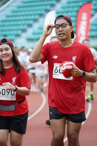 BIB: 090, 
                            <button type="button" onclick="openModal(6015710)" class="btn btn-primary btn-sm float-right btn-popup" data-toggle="modal" data-target=".modal-high-quality">
                        <i class="fas fa-shopping-cart"></i> Add to Cart
                    </button>
                                            <button type="button" onclick="isThisMe(6015710, true)" class="btn btn-success btn-sm float-right btn-popup btn-isme hidden" data-toggle="tooltip" data-placement="bottom" title="นี่คือรูปของคุณใช่ไหม คลิกที่นี่เพื่อเอาเข้าอัลบั้ม">
                        <i class="fas fa-plus"></i> Add to album
                    </button>
                    <button type="button" onclick="isThisMe(6015710, false)" class="btn btn-warning btn-sm float-right btn-popup btn-isnotme hidden">
                        <i class="fas fa-ban"></i> Remove from album
                    </button>