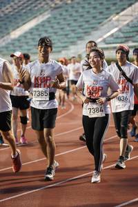 BIB: 6848, 7385, 6036, 7384
                            <button type="button" onclick="openModal(5967512)" class="btn btn-primary btn-sm float-right btn-popup" data-toggle="modal" data-target=".modal-high-quality">
                        <i class="fas fa-shopping-cart"></i> Add to Cart
                    </button>
                                            <button type="button" onclick="isThisMe(5967512, true)" class="btn btn-success btn-sm float-right btn-popup btn-isme hidden" data-toggle="tooltip" data-placement="bottom" title="นี่คือรูปของคุณใช่ไหม คลิกที่นี่เพื่อเอาเข้าอัลบั้ม">
                        <i class="fas fa-plus"></i> Add to album
                    </button>
                    <button type="button" onclick="isThisMe(5967512, false)" class="btn btn-warning btn-sm float-right btn-popup btn-isnotme hidden">
                        <i class="fas fa-ban"></i> Remove from album
                    </button>