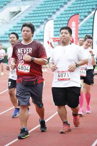 BIB: 4804, 801, 666, 4871
                            <button type="button" onclick="openModal(6017617)" class="btn btn-primary btn-sm float-right btn-popup" data-toggle="modal" data-target=".modal-high-quality">
                        <i class="fas fa-shopping-cart"></i> Add to Cart
                    </button>
                                            <button type="button" onclick="isThisMe(6017617, true)" class="btn btn-success btn-sm float-right btn-popup btn-isme hidden" data-toggle="tooltip" data-placement="bottom" title="นี่คือรูปของคุณใช่ไหม คลิกที่นี่เพื่อเอาเข้าอัลบั้ม">
                        <i class="fas fa-plus"></i> Add to album
                    </button>
                    <button type="button" onclick="isThisMe(6017617, false)" class="btn btn-warning btn-sm float-right btn-popup btn-isnotme hidden">
                        <i class="fas fa-ban"></i> Remove from album
                    </button>