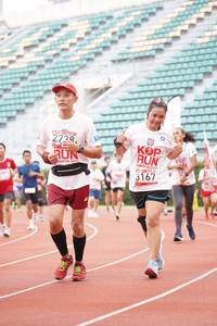 BIB: 2738, 201, 3167
                            <button type="button" onclick="openModal(6027593)" class="btn btn-primary btn-sm float-right btn-popup" data-toggle="modal" data-target=".modal-high-quality">
                        <i class="fas fa-shopping-cart"></i> Add to Cart
                    </button>
                                            <button type="button" onclick="isThisMe(6027593, true)" class="btn btn-success btn-sm float-right btn-popup btn-isme hidden" data-toggle="tooltip" data-placement="bottom" title="นี่คือรูปของคุณใช่ไหม คลิกที่นี่เพื่อเอาเข้าอัลบั้ม">
                        <i class="fas fa-plus"></i> Add to album
                    </button>
                    <button type="button" onclick="isThisMe(6027593, false)" class="btn btn-warning btn-sm float-right btn-popup btn-isnotme hidden">
                        <i class="fas fa-ban"></i> Remove from album
                    </button>