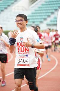 BIB: 2010, 3404
                            <button type="button" onclick="openModal(6019784)" class="btn btn-primary btn-sm float-right btn-popup" data-toggle="modal" data-target=".modal-high-quality">
                        <i class="fas fa-shopping-cart"></i> Add to Cart
                    </button>
                                            <button type="button" onclick="isThisMe(6019784, true)" class="btn btn-success btn-sm float-right btn-popup btn-isme hidden" data-toggle="tooltip" data-placement="bottom" title="นี่คือรูปของคุณใช่ไหม คลิกที่นี่เพื่อเอาเข้าอัลบั้ม">
                        <i class="fas fa-plus"></i> Add to album
                    </button>
                    <button type="button" onclick="isThisMe(6019784, false)" class="btn btn-warning btn-sm float-right btn-popup btn-isnotme hidden">
                        <i class="fas fa-ban"></i> Remove from album
                    </button>