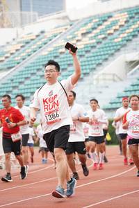 BIB: 1386, 418, 553
                            <button type="button" onclick="openModal(6027614)" class="btn btn-primary btn-sm float-right btn-popup" data-toggle="modal" data-target=".modal-high-quality">
                        <i class="fas fa-shopping-cart"></i> Add to Cart
                    </button>
                                            <button type="button" onclick="isThisMe(6027614, true)" class="btn btn-success btn-sm float-right btn-popup btn-isme hidden" data-toggle="tooltip" data-placement="bottom" title="นี่คือรูปของคุณใช่ไหม คลิกที่นี่เพื่อเอาเข้าอัลบั้ม">
                        <i class="fas fa-plus"></i> Add to album
                    </button>
                    <button type="button" onclick="isThisMe(6027614, false)" class="btn btn-warning btn-sm float-right btn-popup btn-isnotme hidden">
                        <i class="fas fa-ban"></i> Remove from album
                    </button>