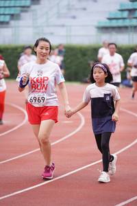 BIB: 6969
                            <button type="button" onclick="openModal(6020032)" class="btn btn-primary btn-sm float-right btn-popup" data-toggle="modal" data-target=".modal-high-quality">
                        <i class="fas fa-shopping-cart"></i> Add to Cart
                    </button>
                                            <button type="button" onclick="isThisMe(6020032, true)" class="btn btn-success btn-sm float-right btn-popup btn-isme hidden" data-toggle="tooltip" data-placement="bottom" title="นี่คือรูปของคุณใช่ไหม คลิกที่นี่เพื่อเอาเข้าอัลบั้ม">
                        <i class="fas fa-plus"></i> Add to album
                    </button>
                    <button type="button" onclick="isThisMe(6020032, false)" class="btn btn-warning btn-sm float-right btn-popup btn-isnotme hidden">
                        <i class="fas fa-ban"></i> Remove from album
                    </button>