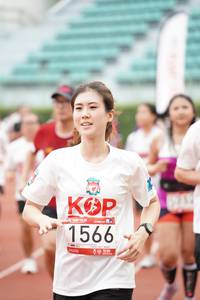 BIB: 1566
                            <button type="button" onclick="openModal(6021620)" class="btn btn-primary btn-sm float-right btn-popup" data-toggle="modal" data-target=".modal-high-quality">
                        <i class="fas fa-shopping-cart"></i> Add to Cart
                    </button>
                                            <button type="button" onclick="isThisMe(6021620, true)" class="btn btn-success btn-sm float-right btn-popup btn-isme hidden" data-toggle="tooltip" data-placement="bottom" title="นี่คือรูปของคุณใช่ไหม คลิกที่นี่เพื่อเอาเข้าอัลบั้ม">
                        <i class="fas fa-plus"></i> Add to album
                    </button>
                    <button type="button" onclick="isThisMe(6021620, false)" class="btn btn-warning btn-sm float-right btn-popup btn-isnotme hidden">
                        <i class="fas fa-ban"></i> Remove from album
                    </button>