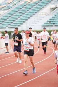 BIB: 611, 4045
                            <button type="button" onclick="openModal(6021272)" class="btn btn-primary btn-sm float-right btn-popup" data-toggle="modal" data-target=".modal-high-quality">
                        <i class="fas fa-shopping-cart"></i> Add to Cart
                    </button>
                                            <button type="button" onclick="isThisMe(6021272, true)" class="btn btn-success btn-sm float-right btn-popup btn-isme hidden" data-toggle="tooltip" data-placement="bottom" title="นี่คือรูปของคุณใช่ไหม คลิกที่นี่เพื่อเอาเข้าอัลบั้ม">
                        <i class="fas fa-plus"></i> Add to album
                    </button>
                    <button type="button" onclick="isThisMe(6021272, false)" class="btn btn-warning btn-sm float-right btn-popup btn-isnotme hidden">
                        <i class="fas fa-ban"></i> Remove from album
                    </button>