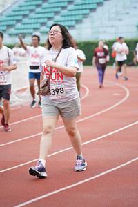 BIB: 398
                            <button type="button" onclick="openModal(6018337)" class="btn btn-primary btn-sm float-right btn-popup" data-toggle="modal" data-target=".modal-high-quality">
                        <i class="fas fa-shopping-cart"></i> Add to Cart
                    </button>
                                            <button type="button" onclick="isThisMe(6018337, true)" class="btn btn-success btn-sm float-right btn-popup btn-isme hidden" data-toggle="tooltip" data-placement="bottom" title="นี่คือรูปของคุณใช่ไหม คลิกที่นี่เพื่อเอาเข้าอัลบั้ม">
                        <i class="fas fa-plus"></i> Add to album
                    </button>
                    <button type="button" onclick="isThisMe(6018337, false)" class="btn btn-warning btn-sm float-right btn-popup btn-isnotme hidden">
                        <i class="fas fa-ban"></i> Remove from album
                    </button>