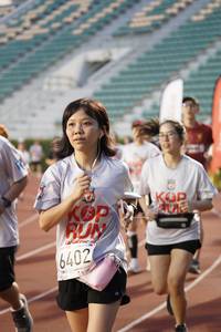 BIB: 6402
                            <button type="button" onclick="openModal(6013311)" class="btn btn-primary btn-sm float-right btn-popup" data-toggle="modal" data-target=".modal-high-quality">
                        <i class="fas fa-shopping-cart"></i> Add to Cart
                    </button>
                                            <button type="button" onclick="isThisMe(6013311, true)" class="btn btn-success btn-sm float-right btn-popup btn-isme hidden" data-toggle="tooltip" data-placement="bottom" title="นี่คือรูปของคุณใช่ไหม คลิกที่นี่เพื่อเอาเข้าอัลบั้ม">
                        <i class="fas fa-plus"></i> Add to album
                    </button>
                    <button type="button" onclick="isThisMe(6013311, false)" class="btn btn-warning btn-sm float-right btn-popup btn-isnotme hidden">
                        <i class="fas fa-ban"></i> Remove from album
                    </button>