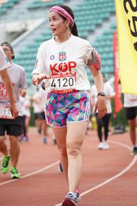 BIB: 4120
                            <button type="button" onclick="openModal(6026110)" class="btn btn-primary btn-sm float-right btn-popup" data-toggle="modal" data-target=".modal-high-quality">
                        <i class="fas fa-shopping-cart"></i> Add to Cart
                    </button>
                                            <button type="button" onclick="isThisMe(6026110, true)" class="btn btn-success btn-sm float-right btn-popup btn-isme hidden" data-toggle="tooltip" data-placement="bottom" title="นี่คือรูปของคุณใช่ไหม คลิกที่นี่เพื่อเอาเข้าอัลบั้ม">
                        <i class="fas fa-plus"></i> Add to album
                    </button>
                    <button type="button" onclick="isThisMe(6026110, false)" class="btn btn-warning btn-sm float-right btn-popup btn-isnotme hidden">
                        <i class="fas fa-ban"></i> Remove from album
                    </button>