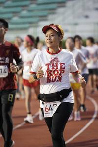 BIB: 647
                            <button type="button" onclick="openModal(6012235)" class="btn btn-primary btn-sm float-right btn-popup" data-toggle="modal" data-target=".modal-high-quality">
                        <i class="fas fa-shopping-cart"></i> Add to Cart
                    </button>
                                            <button type="button" onclick="isThisMe(6012235, true)" class="btn btn-success btn-sm float-right btn-popup btn-isme hidden" data-toggle="tooltip" data-placement="bottom" title="นี่คือรูปของคุณใช่ไหม คลิกที่นี่เพื่อเอาเข้าอัลบั้ม">
                        <i class="fas fa-plus"></i> Add to album
                    </button>
                    <button type="button" onclick="isThisMe(6012235, false)" class="btn btn-warning btn-sm float-right btn-popup btn-isnotme hidden">
                        <i class="fas fa-ban"></i> Remove from album
                    </button>